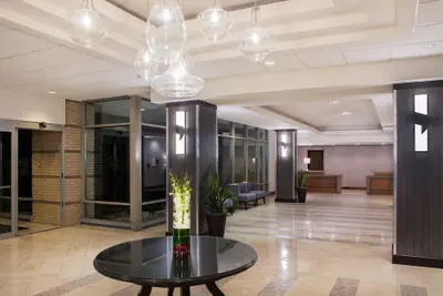 Photo 3 - Sheraton Suites Chicago Elk Grove