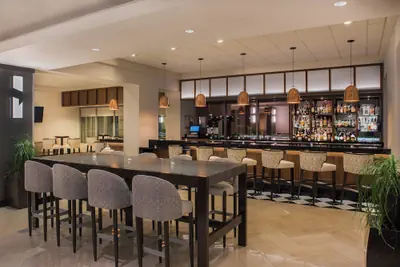 Photo 2 - Sheraton Suites Chicago Elk Grove