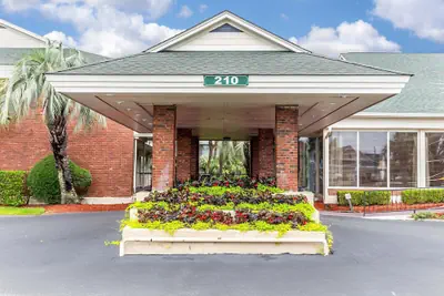 Photo 2 - Quality Inn & Suites Georgetown