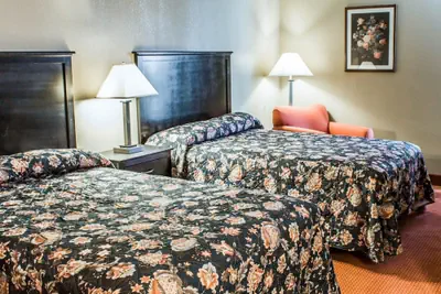 Photo 5 - Econo Lodge Burlington I-40