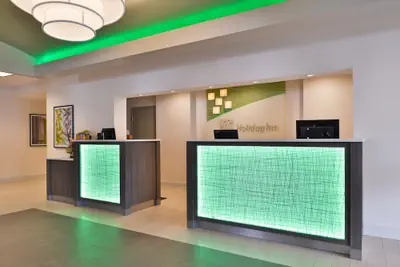 Photo 4 - Holiday Inn Hotel & Suites Rochester - Marketplace by IHG