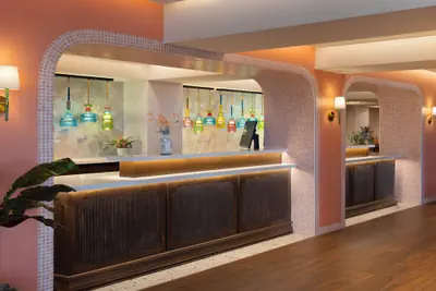 Photo 4 - Ocean Key Resort - A Noble House Resort