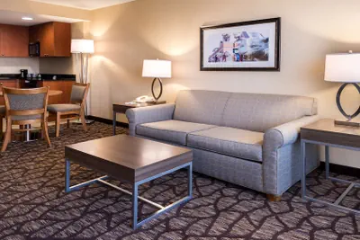 Photo 2 - Holiday Inn Hotel & Suites Warren by IHG
