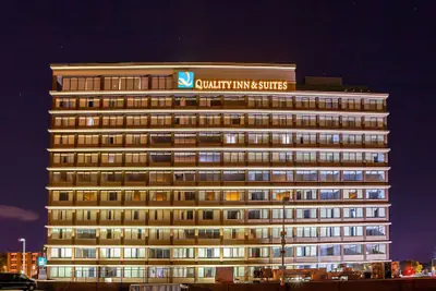 Photo 2 - Quality Inn & Suites Cincinnati Downtown Area