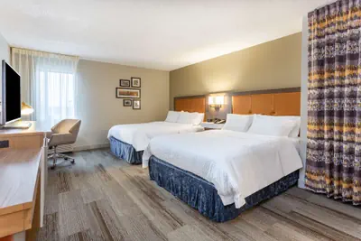 Photo 2 - Hampton Inn - Cedar Rapids