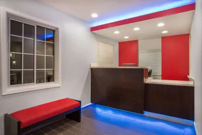Photo 3 - Ramada by Wyndham Monterey