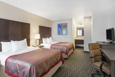 Photo 2 - Ramada by Wyndham Monterey