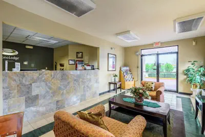 Photo 3 - Econo Lodge Athens I-65