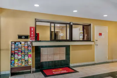 Photo 4 - Econo Lodge Union City - Atlanta South
