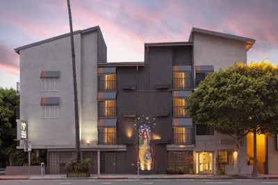 Photo 2 - The Inn at Venice Beach