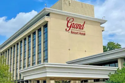 Photo 2 - The Grand Laurel Hotel - Philadelphia