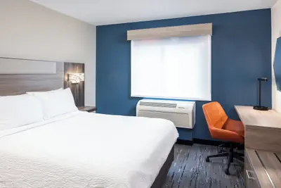 Photo 4 - Holiday Inn Express Portland South-Lake Oswego by IHG