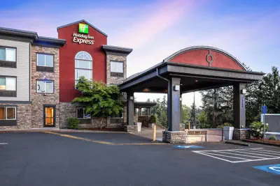 Photo 2 - Holiday Inn Express Portland South-Lake Oswego by IHG