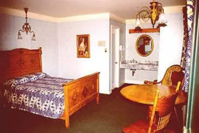 Photo 3 - Georgetown Mountain Inn