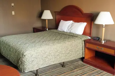 Photo 5 - La Grande Inn
