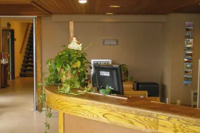 Photo 3 - La Grande Inn