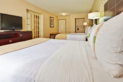 Photo 4 - Holiday Inn Bloomington-University Area by IHG