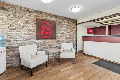Photo 3 - Red Roof Inn Jackson Downtown - Fairgrounds