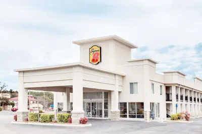 Photo 2 - Super 8 by Wyndham Dalton