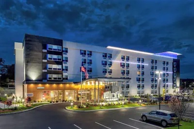 Photo 2 - Aloft by Marriott Framingham