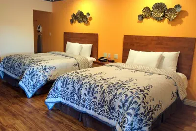 Photo 2 - FairBridge Inn & Suites Merced/Gateway to Yosemite