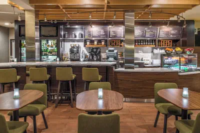 Photo 4 - Courtyard by Marriott Seattle Southcenter