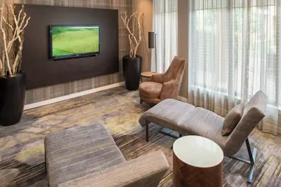 Photo 3 - Courtyard by Marriott Seattle Southcenter