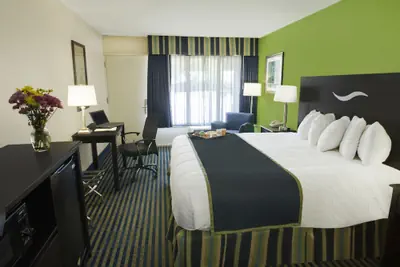 Photo 5 - Days Inn by Wyndham Richmond Hill/Savannah