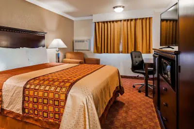 Photo 5 - Lompoc Valley Inn and Suites