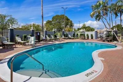 Photo 2 - Best Western Fort Myers Inn & Suites