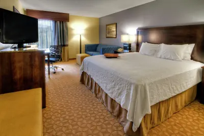 Photo 5 - Hampton Inn Jonesville Elkin
