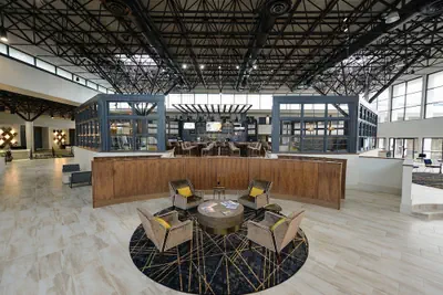 Photo 2 - Wyndham Jacksonville Hotel & Conference Center