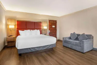 Photo 2 - Best Western Inn