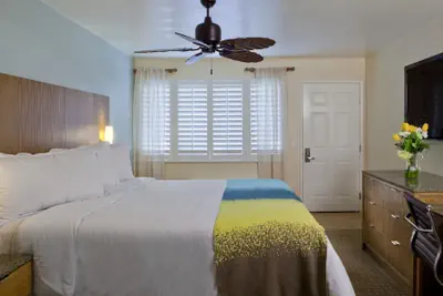 Photo 3 - PB Surf Beachside Inn