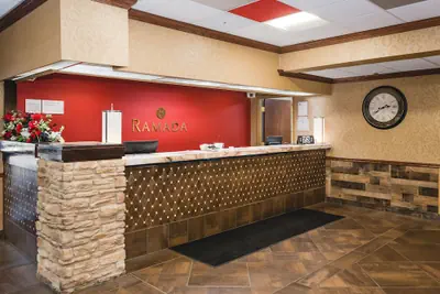 Photo 5 - Ramada Hotel & Conference Center by Wyndham Plymouth
