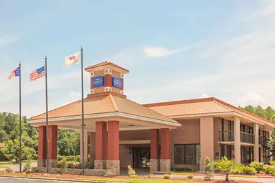 Photo 2 - Baymont by Wyndham Rocky Mount I-95