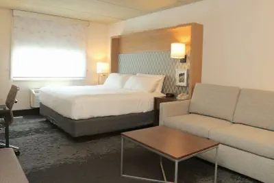 Photo 3 - Holiday Inn Salem - I-93 at Exit 2 by IHG