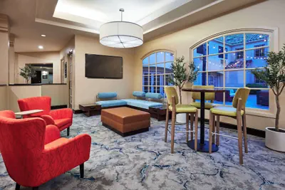 Photo 4 - Hilton Garden Inn Valencia Six Flags