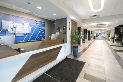 Photo 2 - Holiday Inn Express Washington DC SW - Springfield by IHG