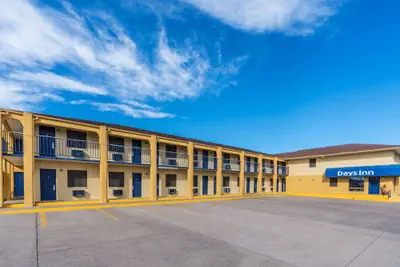 Photo 2 - Days Inn by Wyndham Tucumcari