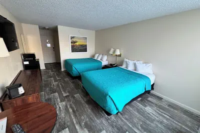 Photo 4 - Hot Springs Hotel and Spa