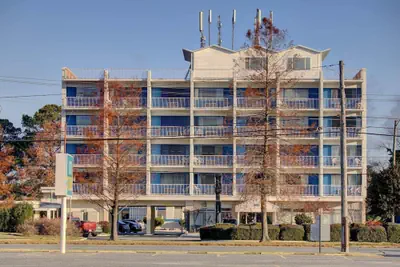 Photo 2 - Motel 6 Norfolk, VA – East Little Creek