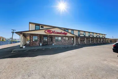 Photo 2 - Econo Lodge Dumas