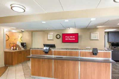 Photo 2 - Red Roof Inn Durham - Triangle Park