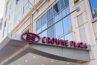 Photo 2 - Crowne Plaza Cleveland at Playhouse Square by IHG