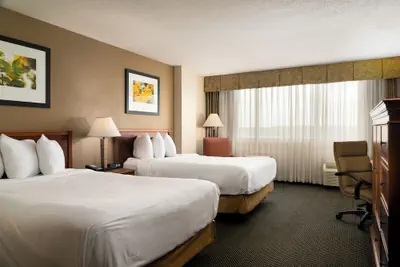 Photo 3 - MCM Eleganté Hotel & Conference Center Beaumont