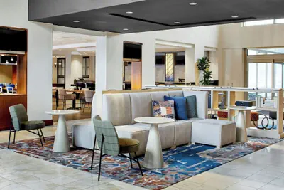 Photo 4 - Detroit Metro Airport Marriott