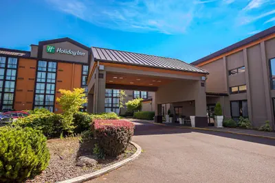Photo 2 - Holiday Inn Portland- I-5 S (Wilsonville) by IHG