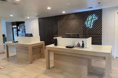 Photo 4 - Holiday Inn Portland- I-5 S (Wilsonville) by IHG