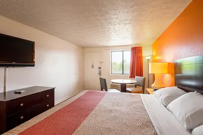 Photo 3 - Budget Inn Norfolk Va